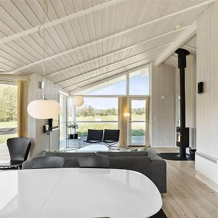 1448-aakirkeby-havrebakken-18 Vester Somarken