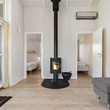 1448-aakirkeby-havrebakken-18 Vester Somarken