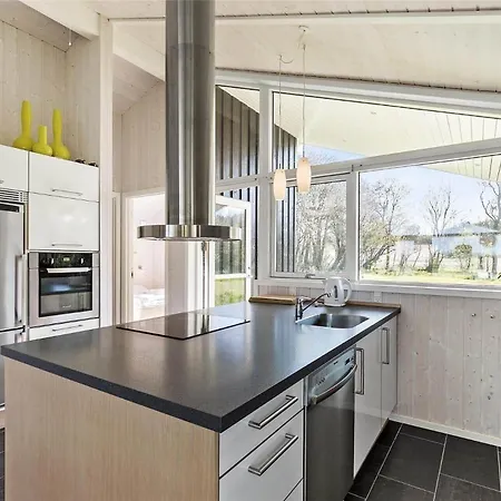 1448-aakirkeby-havrebakken-18 *